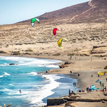 Alquilaencanarias-Medano Colon Center, Near The Beach Эль-Медано Экстерьер фото